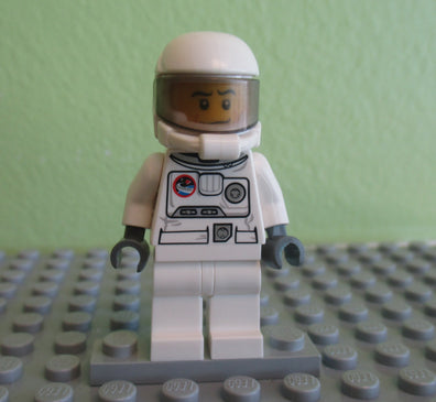 LEGO Minifigure-Spacesuit, White Legs, Space Helmet, Black Eyebrows-Town / City-CTY324-Creative Brick Builders